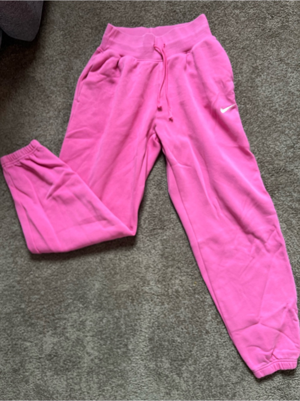 Nike Women’sPink Jogger Bottoms